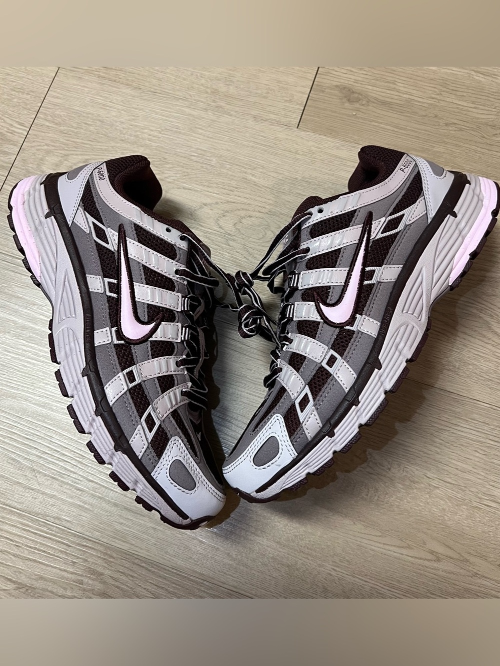 NEW NIKE P-6000 Burgundy Crush Pink Foam WMNS HV2522 600 - Picture 1 of 12